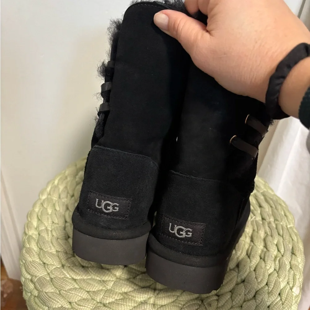 NEW UGG Constantine Black Suede Genuine Lamb Shearling Lined Boot Size 7